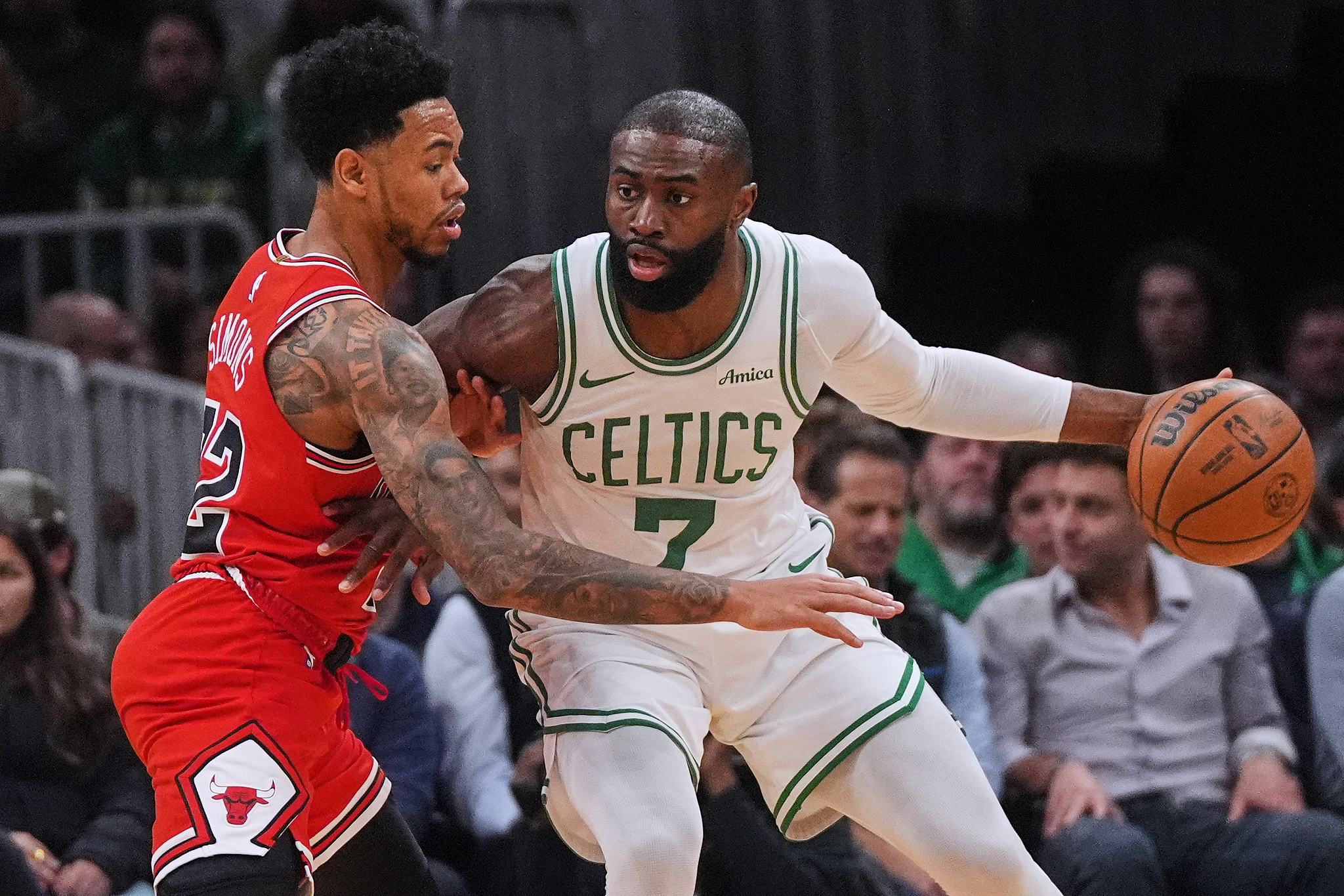 开云体育官网-布朗24分普理查德26+8 凯尔特人主场力擒公牛