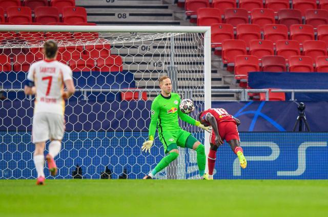 kaiyun-【欧冠】萨拉赫马内4分钟2球 利物浦2比0双杀莱比锡